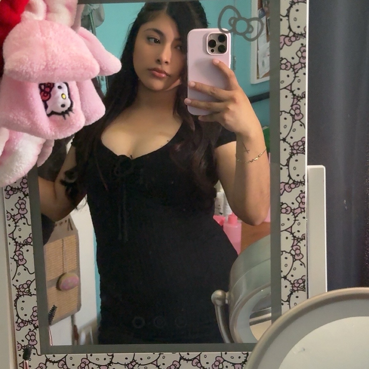 Lesly B